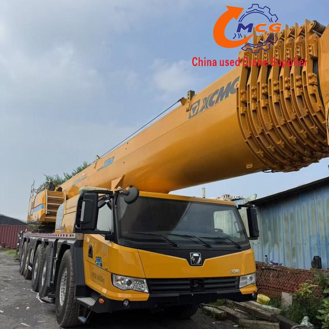 للبيع: 2020 XCMG 200 طن ، و 8 مقسمات من الازدهار XCA200L8 تستخدم شاحنة رافعة ، وهو خيار أفضل لآلات البناء الثقيلة.