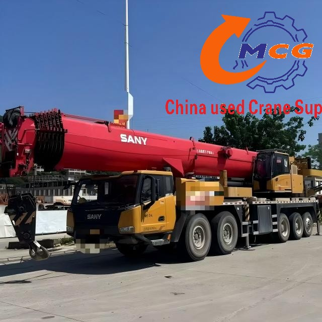 2023 رافعة شاحنة مستعملة Sany 130 طنًا ذات 8 أقسام STC1300C8-6، بحالة ممتازة.