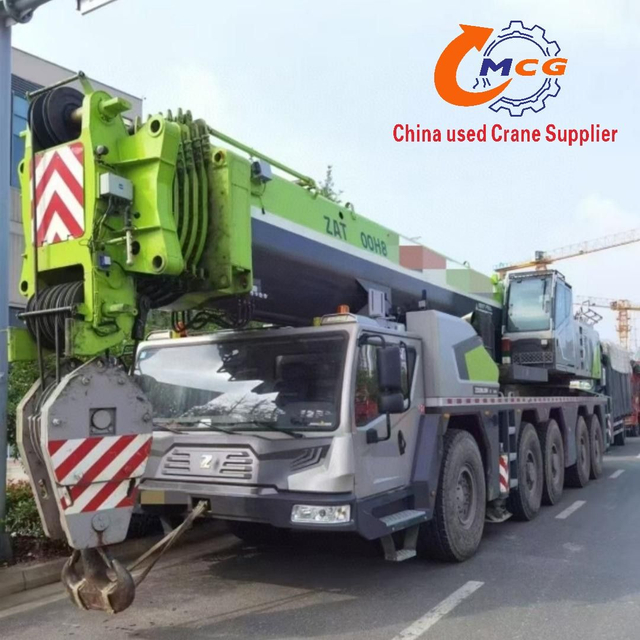 A 2021 Zoomlion 220-Ton و 8 Zat2200H8 BOOM ZAT2200H8 في حالة ممتازة ، مناسبة لجميع تطبيقات آلات البناء الثقيلة.