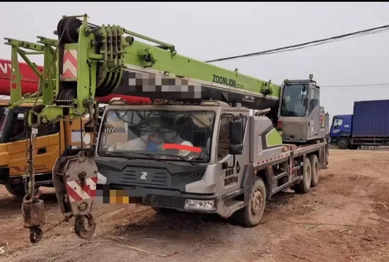 ميسور التكلفة 2019 Zoomlion 25 طن رافعة الشاحنة - في حالة جيدة